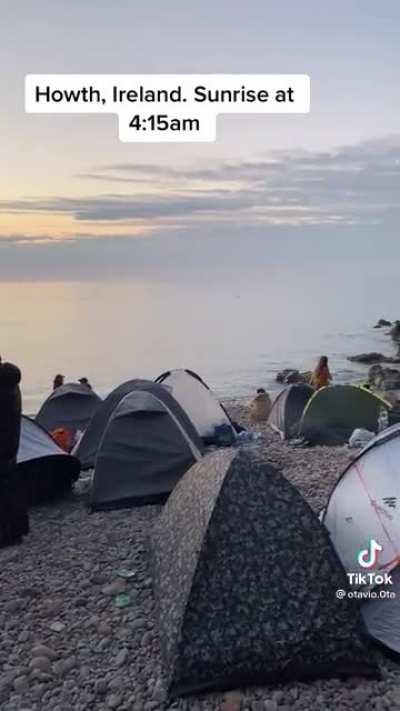 While I was at howth at 5 am to snap the sunrise, a bunch of other people had been there all night. And here I was thinking I was hearing seagulls in the distance 😂