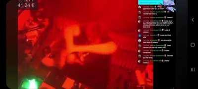 Wenn du die Wishlist wieder füllen musst, da sie durch das letzte Augenschwitzvideo leergekauft wurde. Wieder ein weiterer Schritt gegen Mobbing.