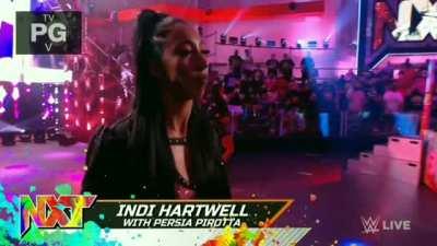 Indi's back from her honeymoon!