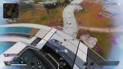 Me and my friend got half the lobby to stop fighting and start dancing (The short clip)