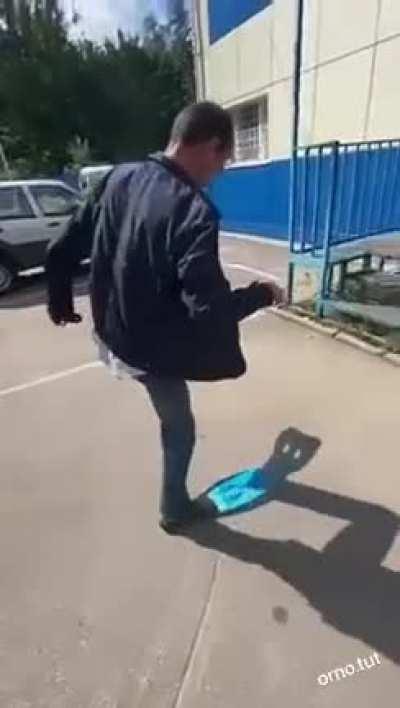 Drunk diver under arrest?