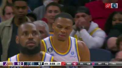 [Highlight] Russ drives to the basket but completely botches the layup