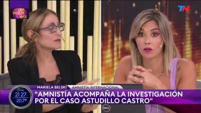 Lo hice lo mas rapido que pude y por un momento se glitchea, tengo que trabajar a ciegas, el i3 no da para mas.