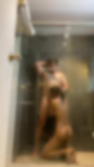 Steamy shower session is all you need after an intense sweaty [m]ake out 😄