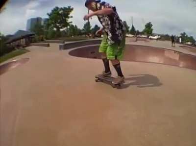 A whole new level of skateboard trick better than TH.