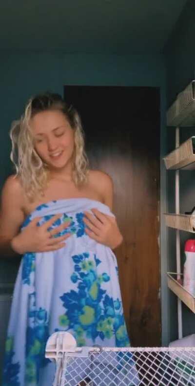 Do you like my 18 year old tits? 💕