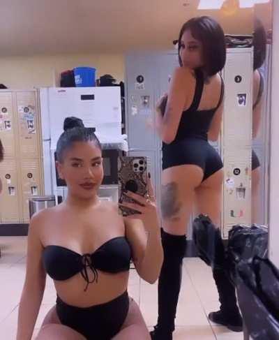 Jenn_Classy - Video #6958