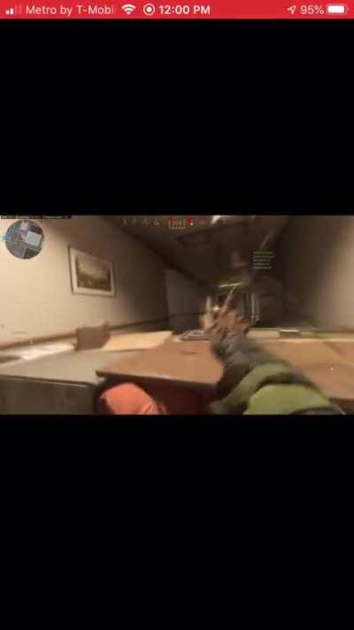 Hitting an RPG with a Thermite in mid-air