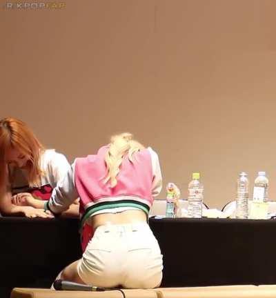 MINATOZAKI SANA (featuring MIYOU MINA) (Classic Favorite)