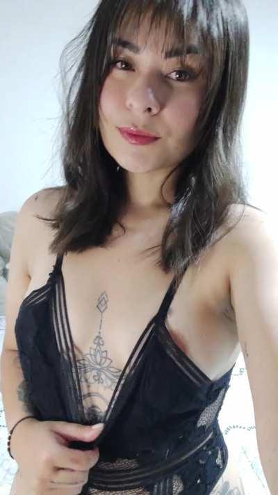 No one titty-fucked me on my 25th birthday, do u want to?