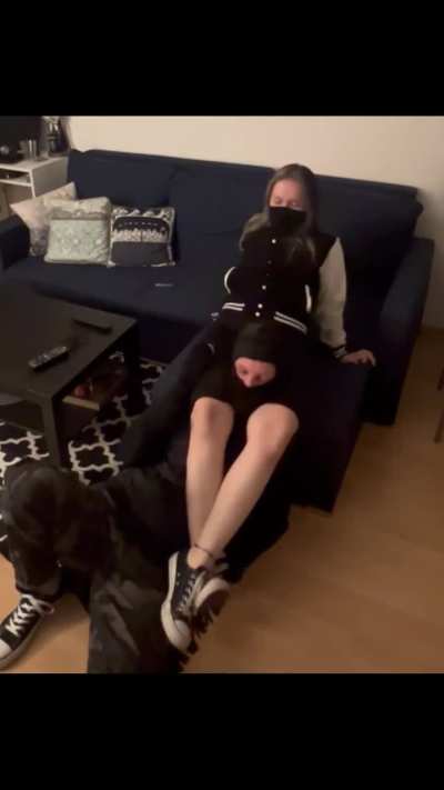 Saturday squeezing therapy