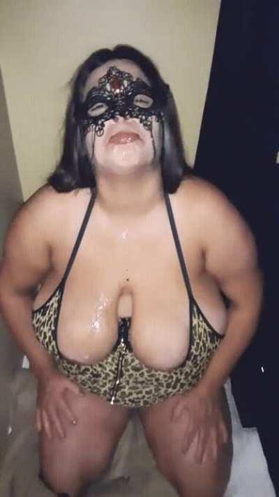 If my face and tits aren't dripping with cum and spit by the time you've left my gloryhole...then I didn't do my job! 💯