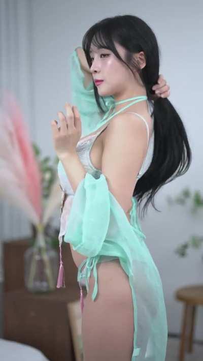 𝙂𝙂𝙤𝙩𝘽𝘽𝙖𝙣𝙜 𝙏𝙑 𝙇𝙊𝙊𝙆𝘽𝙊𝙊𝙆