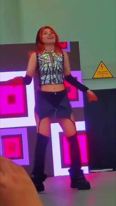 When a Tiktoker decides to do a live performance