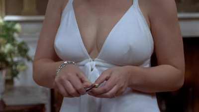 Helen Mirren - O Lucky Man! (1973)