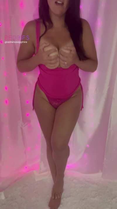 My husband left for work and I dream of your cock exploding in my mouth [VIDEO]