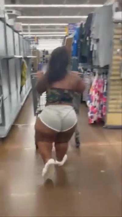 The Thickest Midget 5