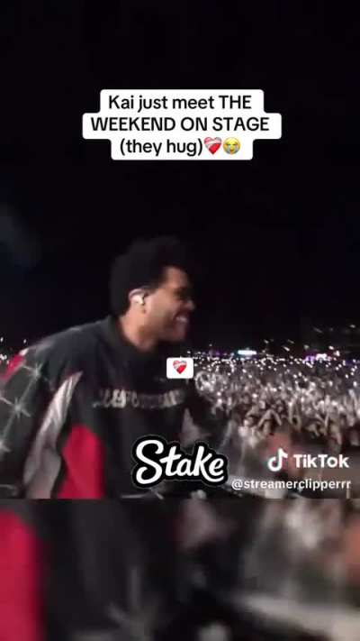 Kai Cenat meets The Weekend at Rolling Loud