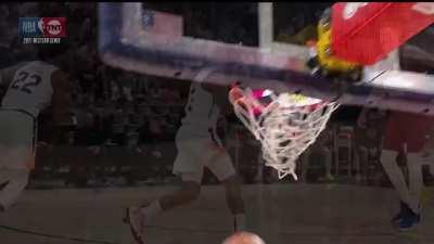 [Highlight] Chris Paul with a magical pass fake and smooth midrange