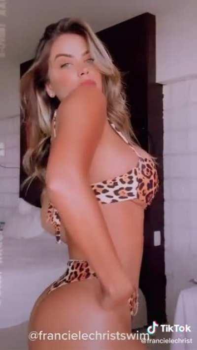 Franciele Christ (@francielechrist)