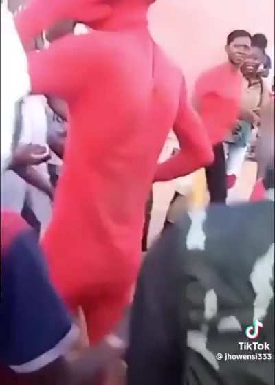 +aura the toilet flash 🫵🤤