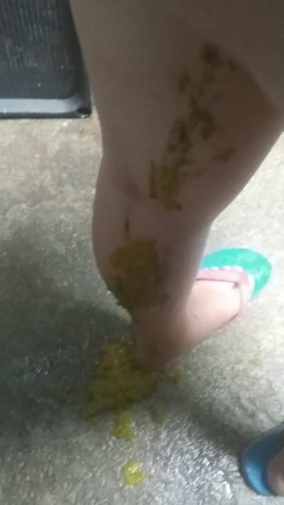 Will you help me clean even if we are in public? [F]