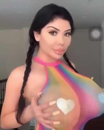 Follow me on Instagram for more twerk and sexy videos and pictures 