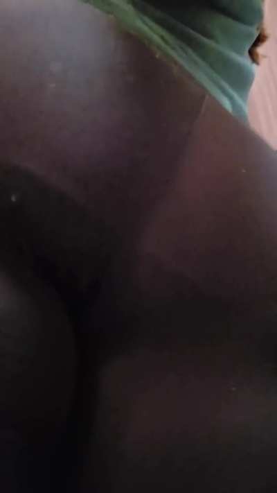 Eat my toxic toot please 😋😋💨💨