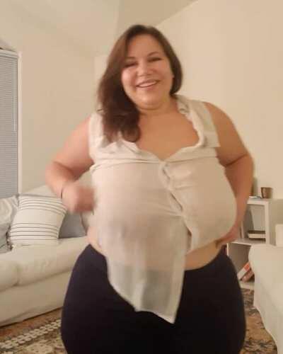 Mal showing just how much of a BBW she’s become