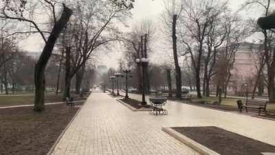 Right NOW ..Sirens sound in the ukrainian city Donetsk . after separatist leader announced the evacuation of civilians to Russia.