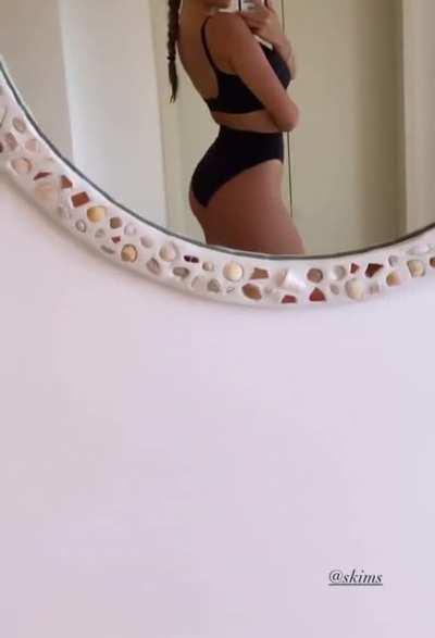 Skims🖤