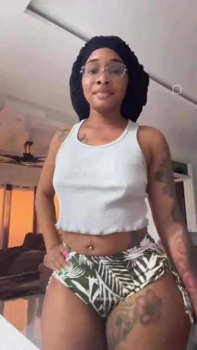 Lexisoriya bubble butt ebony