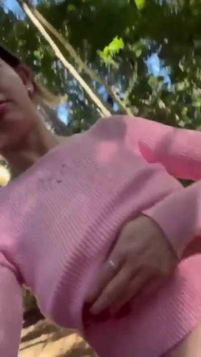 [F] when my top is designed like this i have to make the most of it