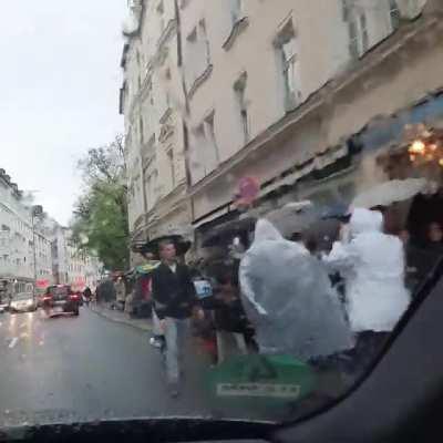 Fila pra votar em Munique