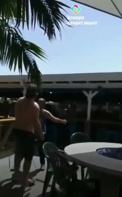 Somebody call Donald Trump!