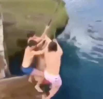 That water do be lookin nice tho