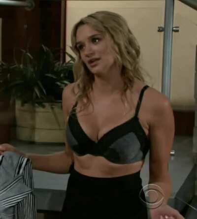 Hunter king, cleavage and undies