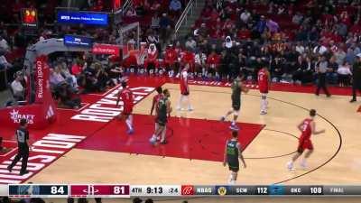 [Highlight] Rudy Gobert with a monster dunk to extend Minnesota's lead