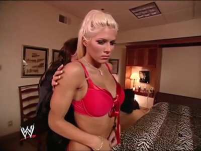 Torrie Wilson and Dawn Marie in a hotel room