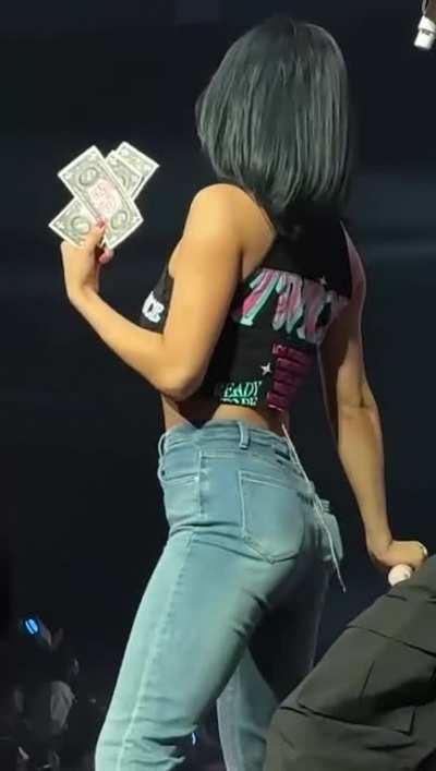 Jihyo ð
