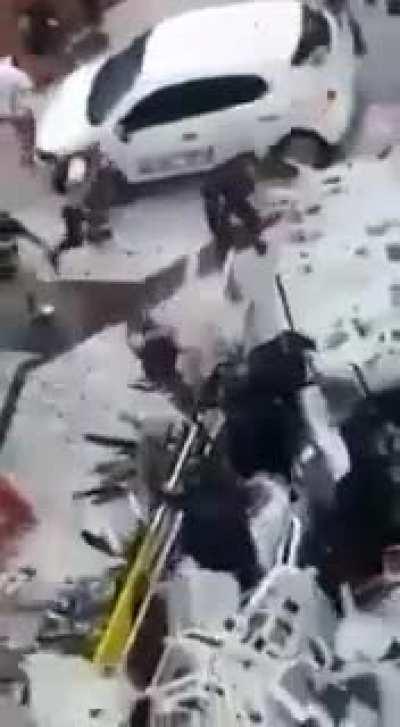 Cops caught by storm of chairs in an attempt to repress manifestation of the worker's strike (Brazil)