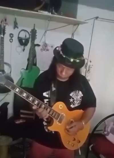 Do I need a gold top Gibbon to get toan like this or just a top hat?