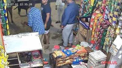 Shopkeeper Gets His Neck Snapped After Refusing Sale