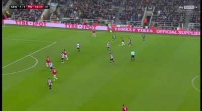 Jadon Sancho silky skill on the right side