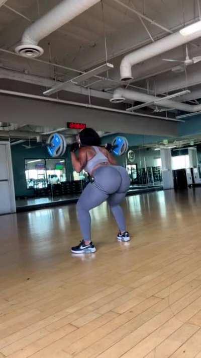 Leg Day 🍑🦵🏿