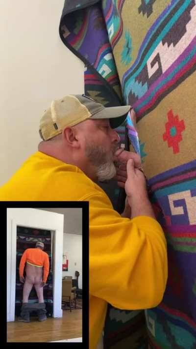 48 [M4M] Minneapolis. This blue collar stud became a regular. Loved sucking his meaty married dick.