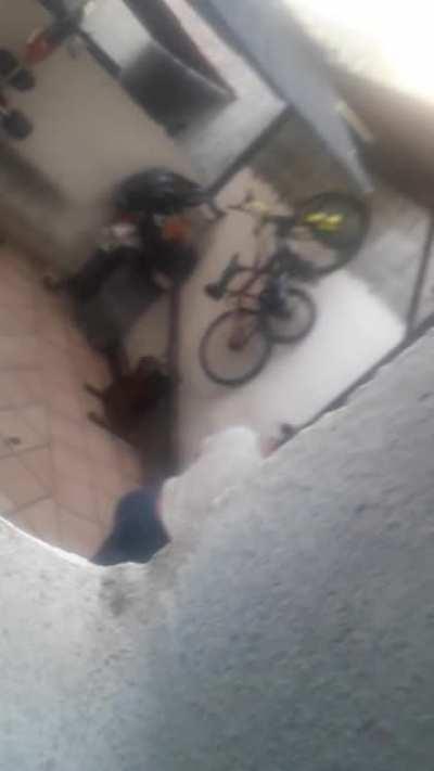 Vecina culona en Jean parte 2