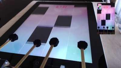 Record-Setting Piano Tiles Machine