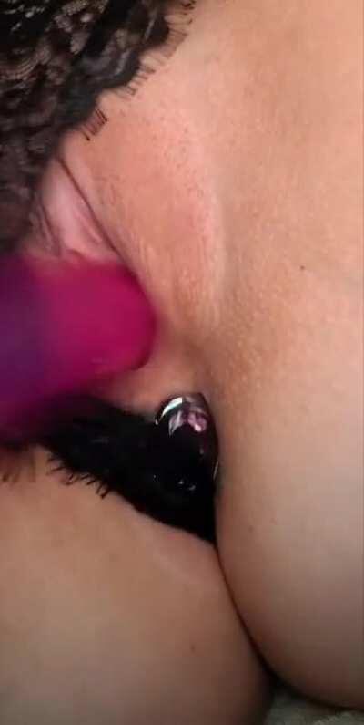 Hey reddit followers 😊 the next 15 people that sub to my OF will receive an ADDITIONAL month of 25% off!!! Another month to watch me get gangbanged, cummed in, masturbate and sooo much more 😍 95% of my posts are VIDEOS!!!! All subscribers get free access 