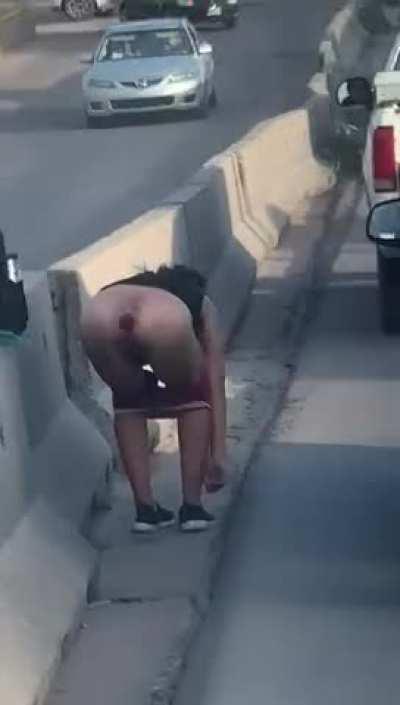 a cute girl winks at you in traffic 😳